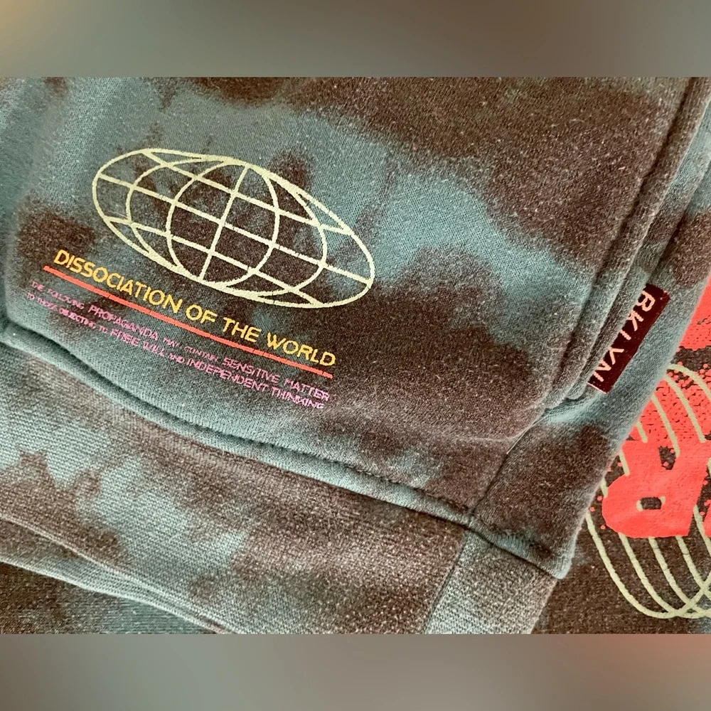 Brooklyn Cloth Hoodie Sweatshirt “Open Your Mind” kid large